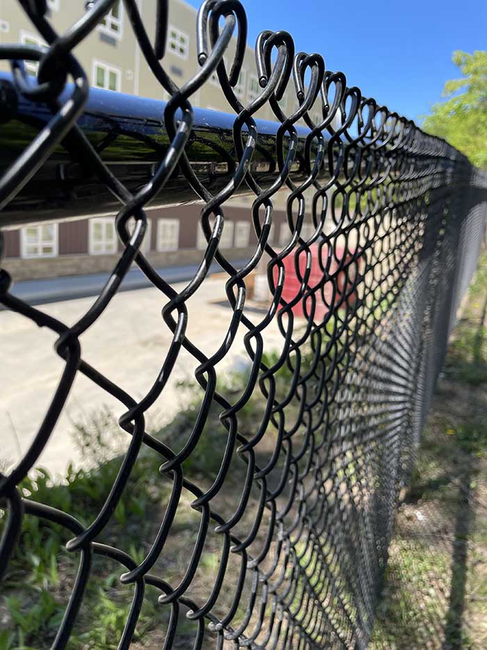 Chain Link Fencing Contractors: Your Guide to Selecting the Best Options